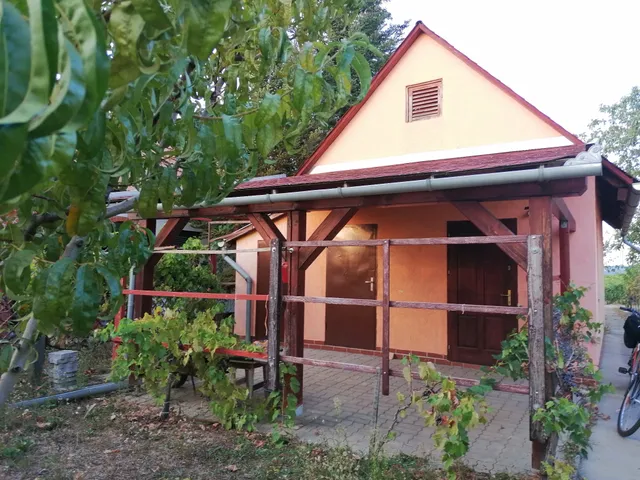 Eladó mezőgazdasági ingatlan Bonyhád 50 nm