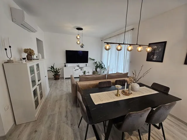 Eladó lakás Pécs 92 nm