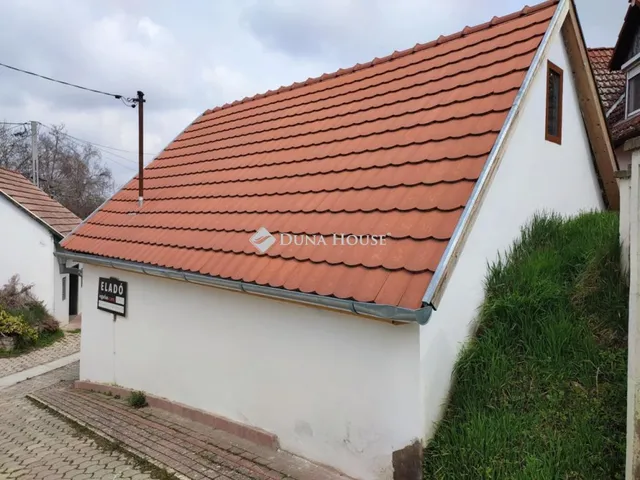 Eladó kereskedelmi és ipari ingatlan Villány 40 nm