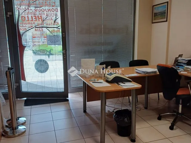 Kiadó kereskedelmi és ipari ingatlan Pécs 60 nm