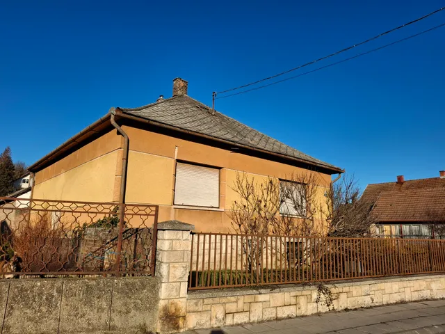 Eladó ház Mecseknádasd 110 nm
