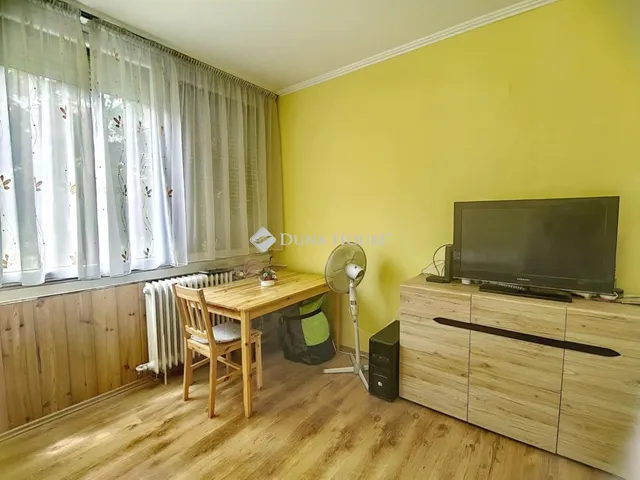 Eladó lakás Szekszárd 23 nm