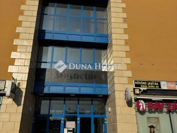 Eladó kereskedelmi és ipari ingatlan Pécs 40 nm