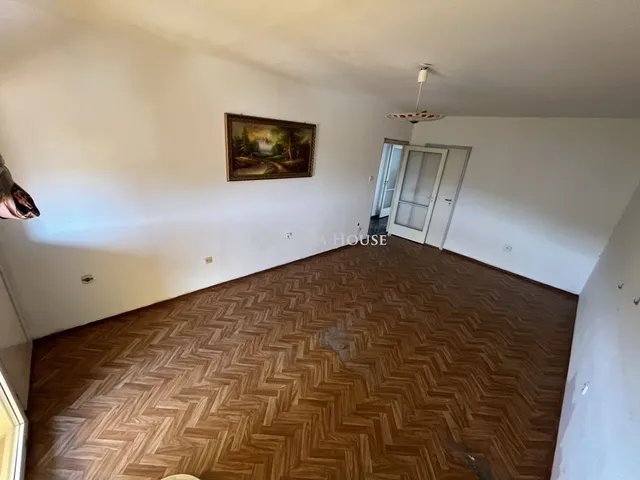 Eladó lakás Szekszárd 53 nm