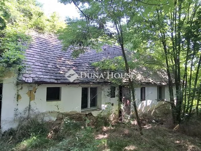 Eladó telek Pécs 1115 nm