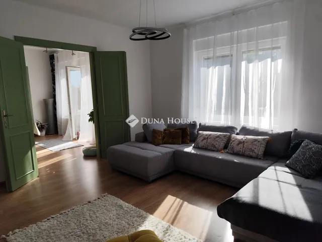 Eladó lakás Pécs 91 nm
