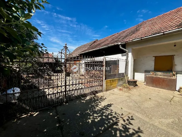 Eladó ház Bonyhád, Deák Ferenc utca 130 nm