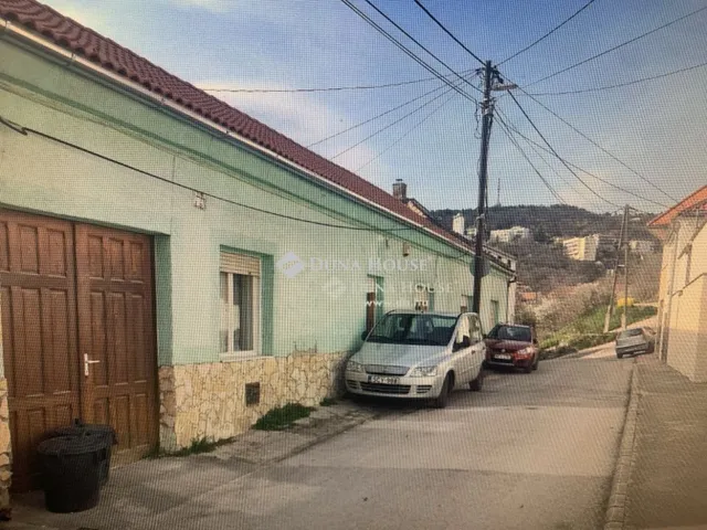 Eladó lakás Pécs, Majtényi Ferenc utca 36 nm