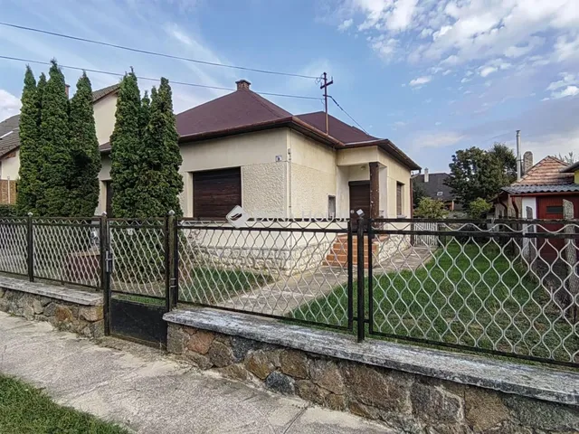 Eladó ház Bonyhád 100 nm