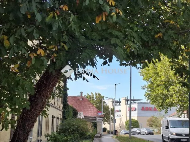 Eladó lakás Pécs 30 nm