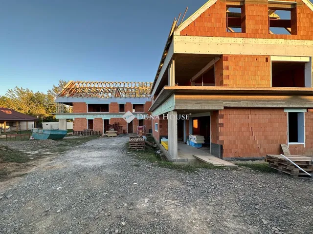 Eladó lakás Kozármisleny 101 nm