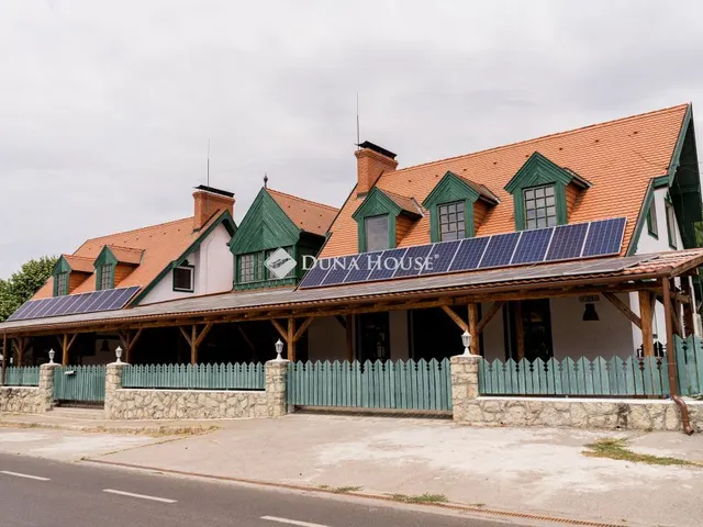 Eladó kereskedelmi és ipari ingatlan Harkány, Ady Endre utca 1801 nm