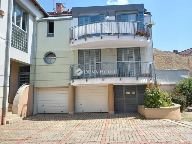 Kiadó lakás Pécs 52 nm