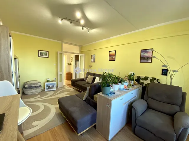 Eladó lakás Pécs 77 nm