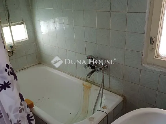 Eladó ház Pécs, Wass Albert út 119 nm