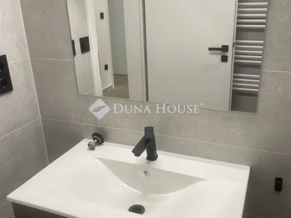 Eladó lakás Pécs, Bihari János utca 59 nm