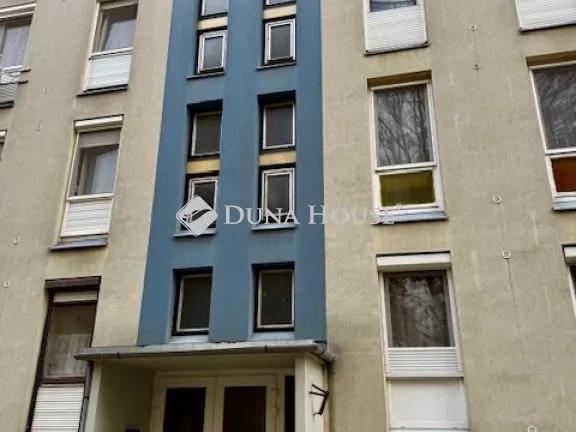 Eladó lakás Pécs, Wallenstein Zoltán utca 57 nm