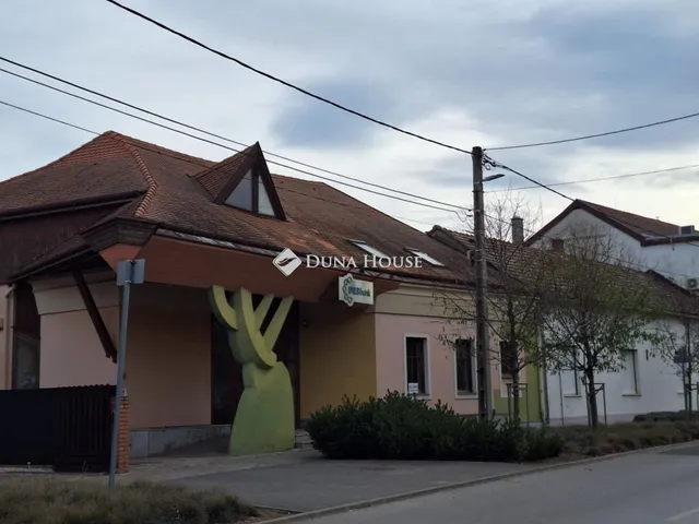 Eladó telek Villány 1911 nm