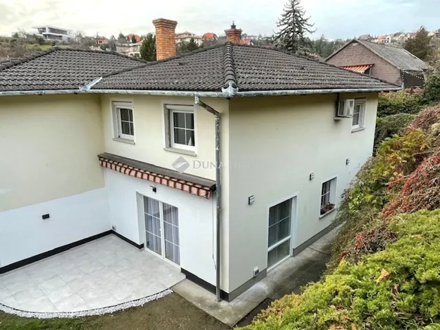 Kiadó lakás Pécs, Bálicsi út 98 nm