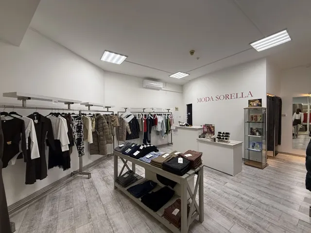 Eladó kereskedelmi és ipari ingatlan Pécs, Bajcsy-Zsilinszky utca 28 nm