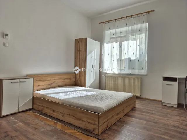 Eladó lakás Pécs 42 nm