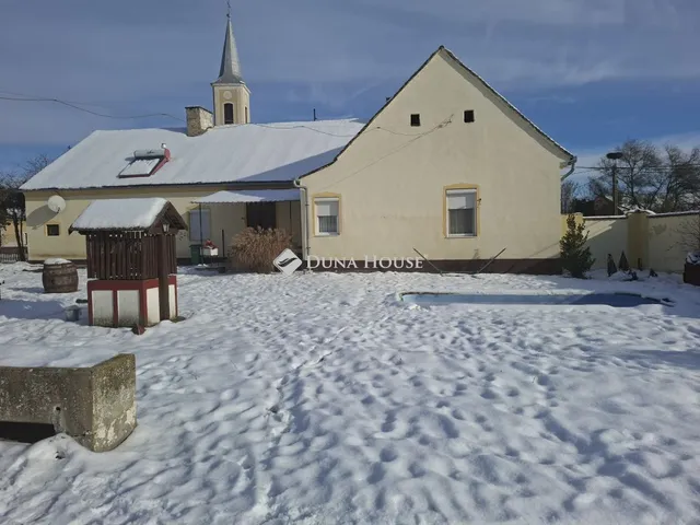 Eladó ház Sumony, Petőfi Sándor utca 224 nm