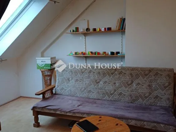 Eladó lakás Pécs, Mécsvirág utca 51 nm