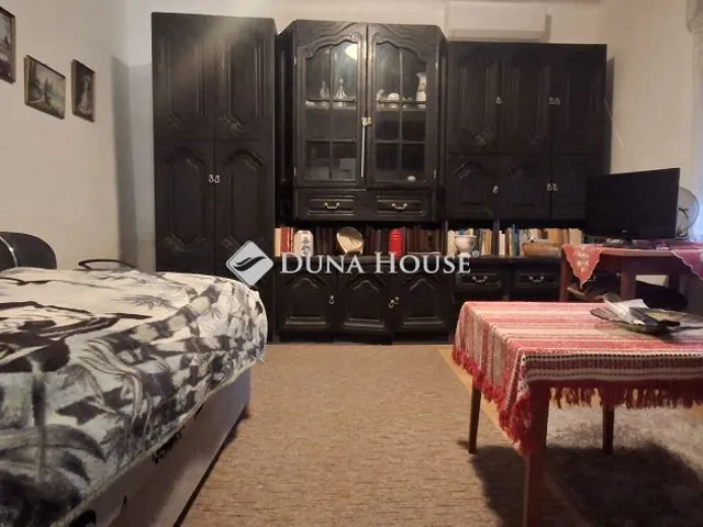 Eladó lakás Pécs 28 nm