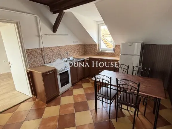 Kiadó lakás Pécs, József utca 66 nm