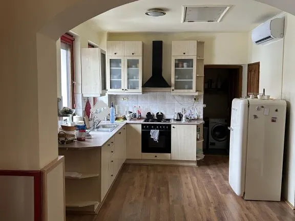 Eladó ház Almáskeresztúr 165 nm