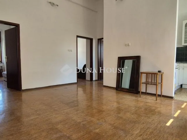 Eladó lakás Pécs 70 nm