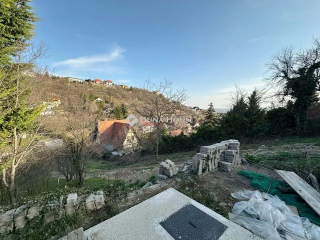 Eladó telek Pécs, Nagyszkókói út 1609 nm