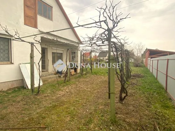 Eladó ház Pécs, Feketerigó utca 80 nm