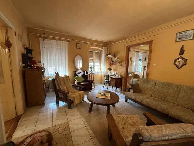 Eladó lakás Pécs 87 nm