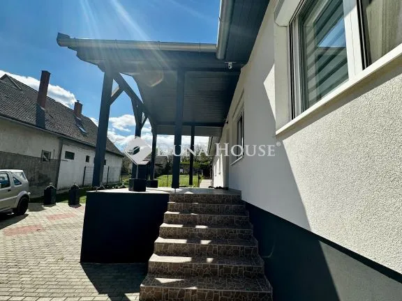 Eladó ház Szűr, Kossuth Lajos utca 140 nm