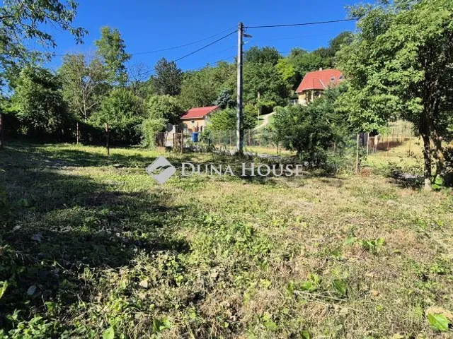 Eladó telek Pécs 1169 nm