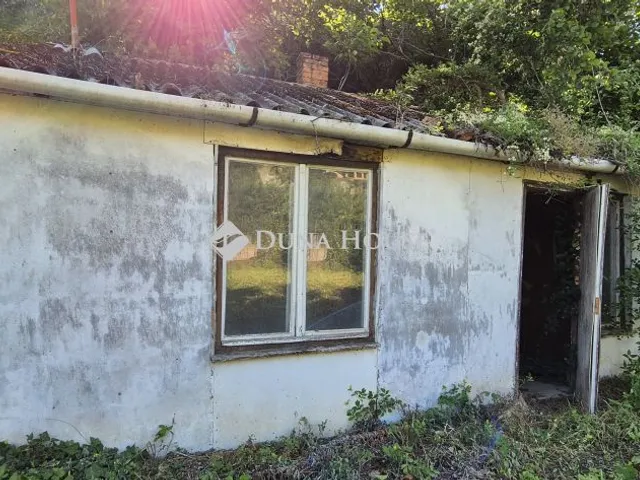 Eladó telek Pécs 1169 nm