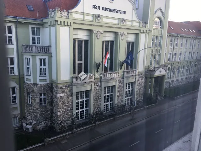 Kiadó lakás Pécs, Rákóczi út 36 nm