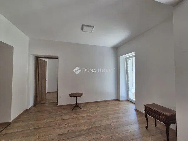 Eladó lakás Pécs 49 nm