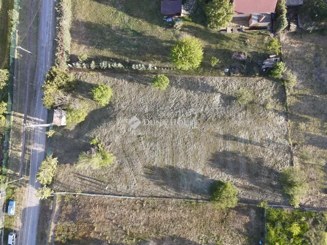 Eladó telek Pécs, Nagy-zsebei út 1873 nm