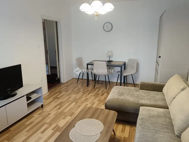 Kiadó lakás Pécs 39 nm