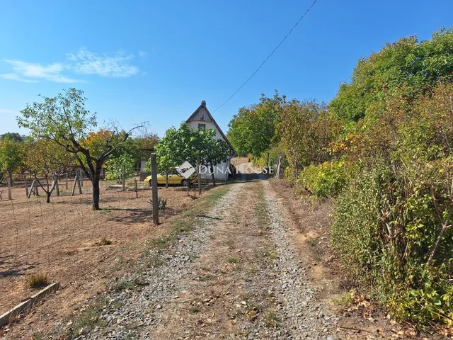 Eladó telek Pécs 1103 nm