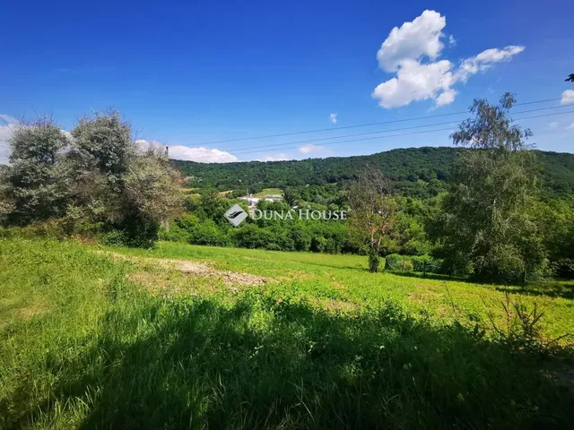 Eladó telek Verőce 5976 nm