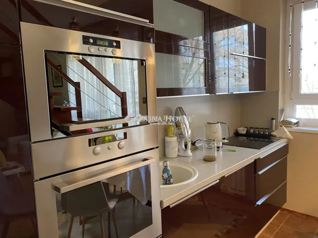 Eladó lakás Budapest XIV. kerület, Vezér utca 480 nm