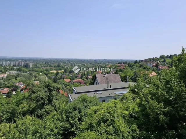 Eladó lakás Budapest III. kerület 67 nm