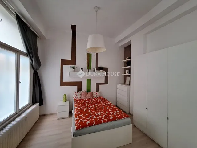 Kiadó lakás Budapest V. kerület, Váci utca 28 nm