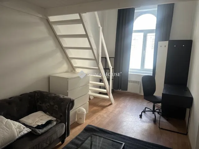 Eladó lakás Budapest VIII. kerület 100 nm