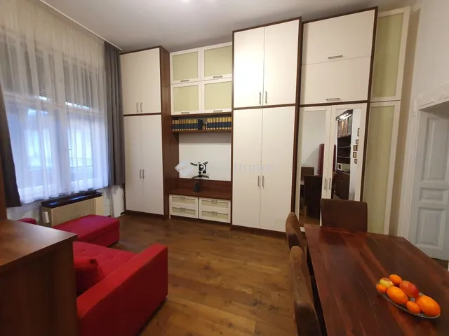 Kiadó lakás Budapest VII. kerület, Damjanich utca 60 nm