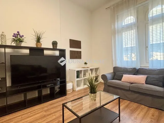 Kiadó lakás Budapest VI. kerület 97 nm