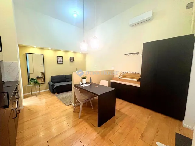 Kiadó lakás Budapest VII. kerület, Klauzál tér 33 nm